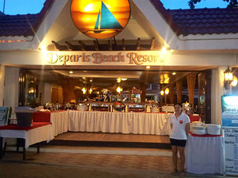 Enjoy a variety of food and drinks in our in-house Restaurant & Bar.